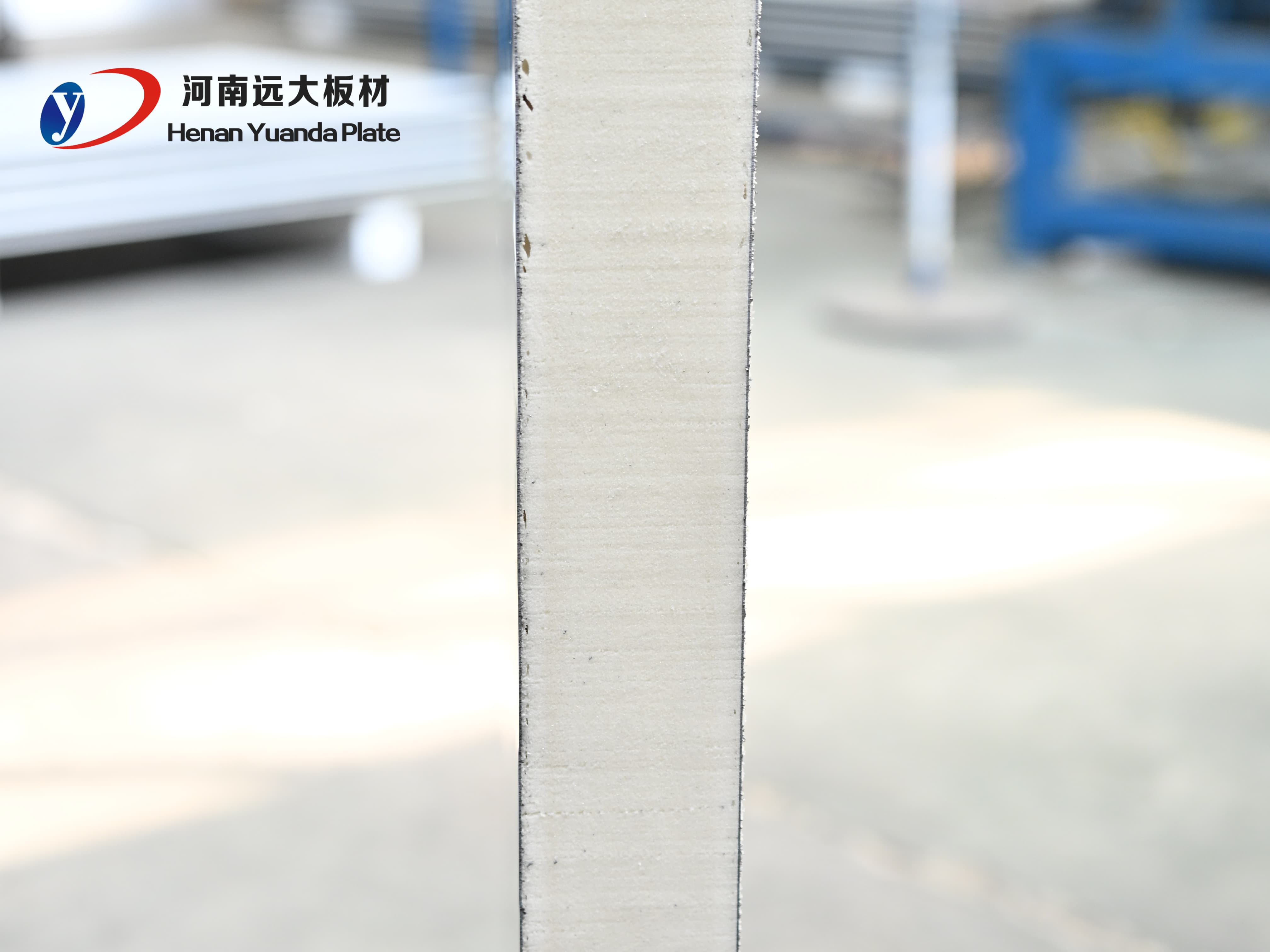 聚氨酯冷庫板:現代冷鏈物流的“節能基石”(圖2) 聚氨酯冷庫板:現代冷鏈物流的“節能基石”(圖2)