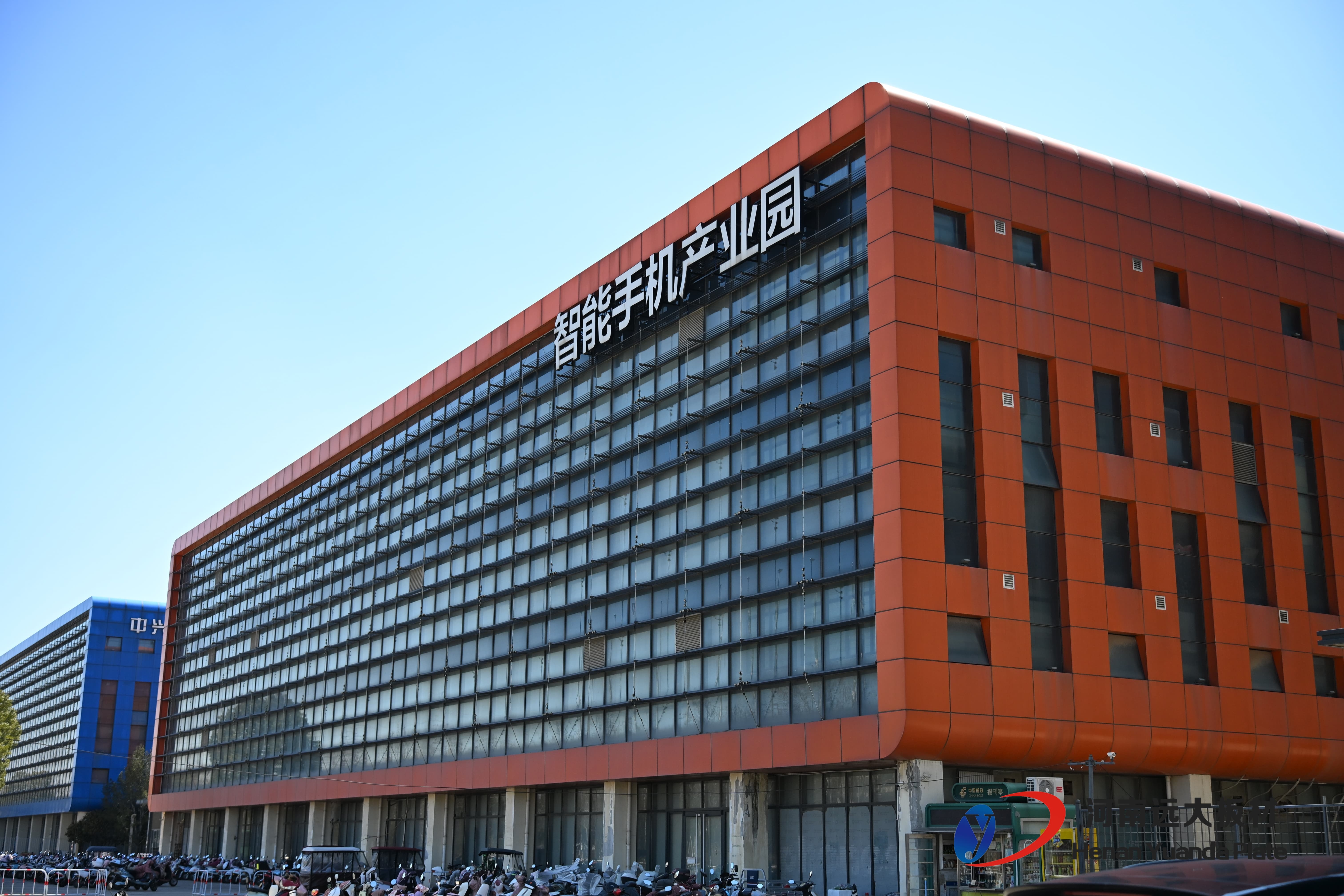 從原理到應用：全面剖析聚氨酯封邊巖棉板的防火與保溫性能——河南遠大板材匠心之作(圖1)